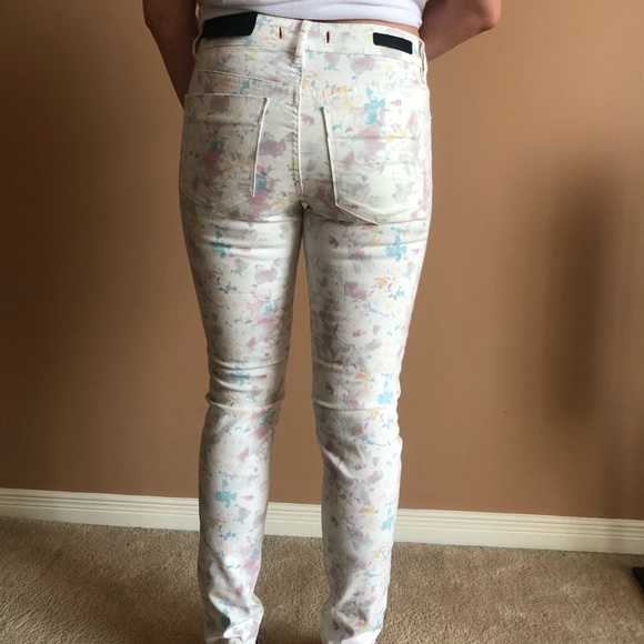 Floral print pants - Picture 2 of 2